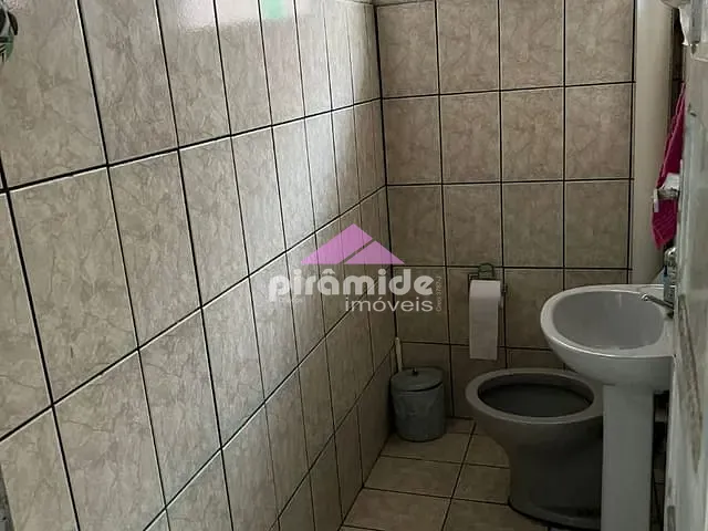 Ponto com 220m², para alugar, no bairro Jardim Satélite em São José dos Campos