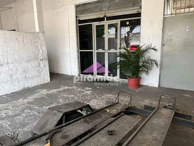 Ponto com 220m², para alugar, no bairro Jardim Satélite em São José dos Campos