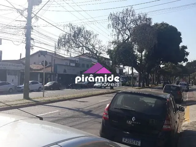 Ponto com 250m², à venda, no bairro Bosque dos Eucaliptos em São José dos Campos