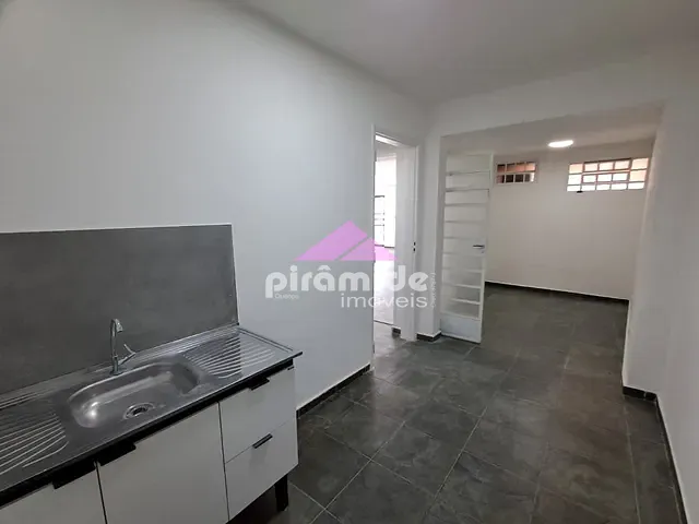 Ponto com 150m², para alugar, no bairro Vila Adyana em São José dos Campos