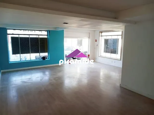 Ponto com 251m², à venda, no bairro Vila Guaianazes em São José dos Campos