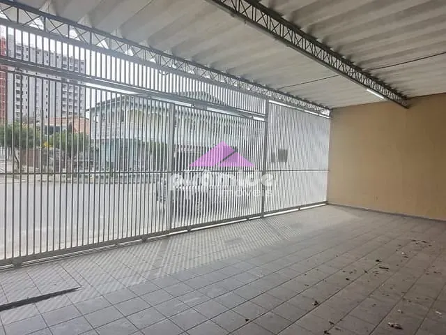 Ponto com 252m², para alugar, no bairro Parque Residencial Flamboyant em São José dos Campos