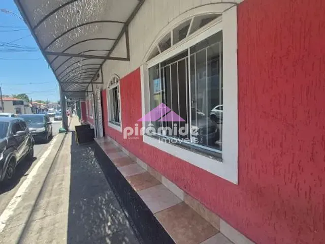 Ponto com 737m², à venda, no bairro Santana em São José dos Campos