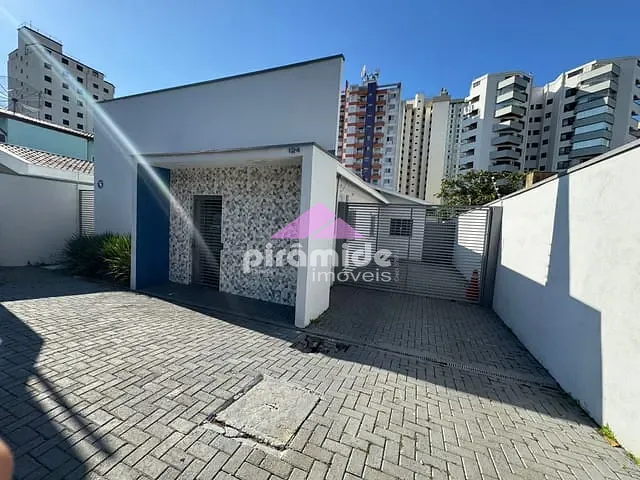 Ponto com 300m², para alugar, no bairro Vila Adyana em São José dos Campos
