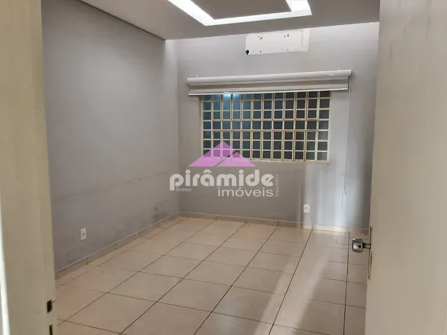 Ponto com 130m², para alugar, no bairro Vila Rubi em São José dos Campos