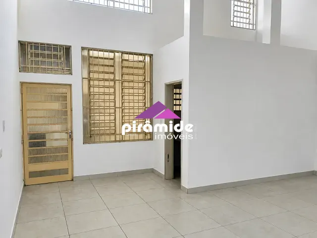 Ponto com 250m², para alugar, no bairro Centro em São José dos Campos