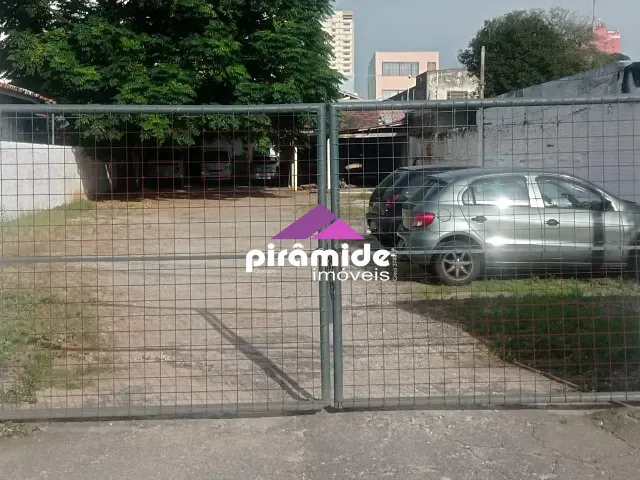 Ponto com 585m², para alugar, no bairro Centro em São José dos Campos