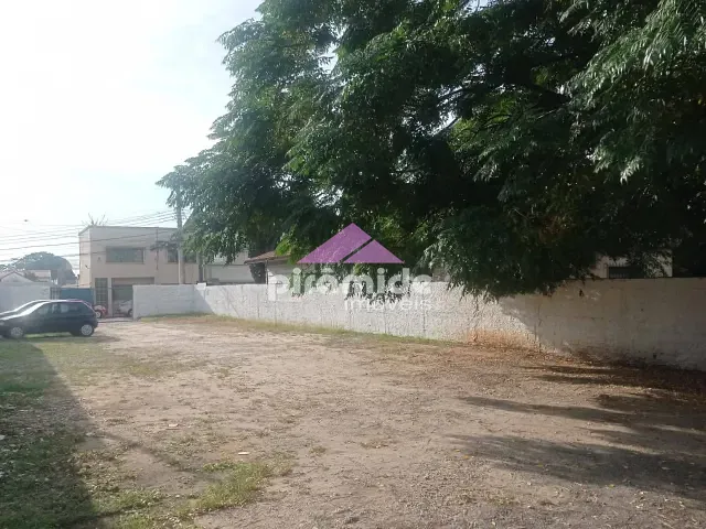 Ponto com 585m², para alugar, no bairro Centro em São José dos Campos