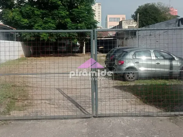 Ponto com 585m², para alugar, no bairro Centro em São José dos Campos