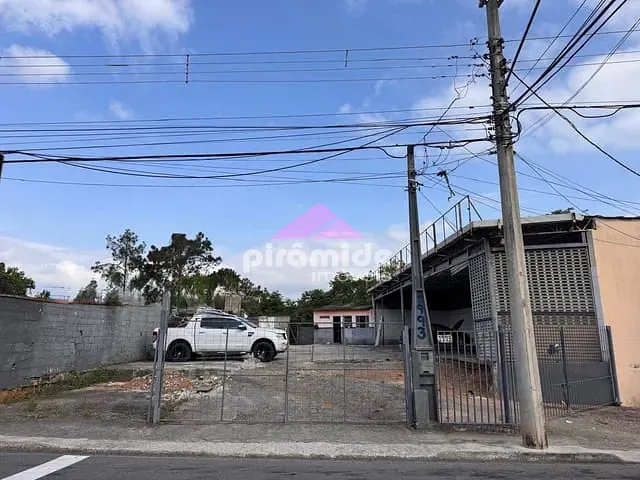 Ponto com 330m², para alugar, no bairro Urbanova em São José dos Campos