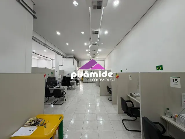 Ponto com 686m², para alugar, no bairro Jardim Aquarius em São José dos Campos