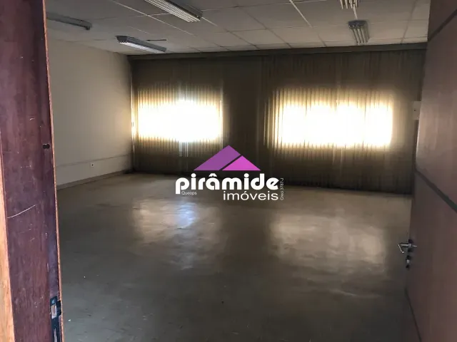 Ponto com 2300m², para alugar, no bairro Jardim Bela Vista em São José dos Campos