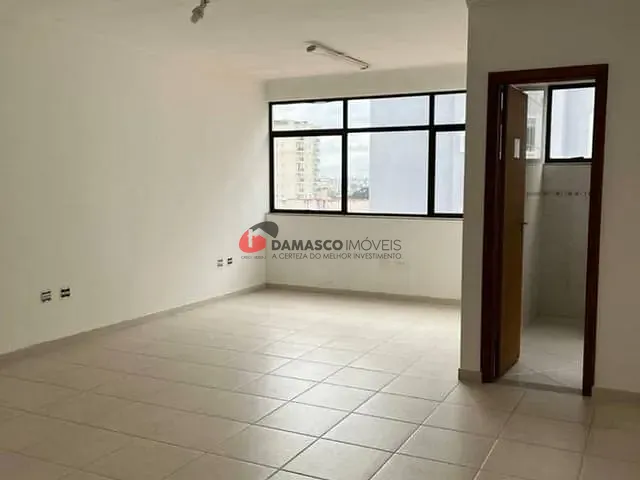 Ponto com 40m², para alugar, no bairro Jardim em Santo André