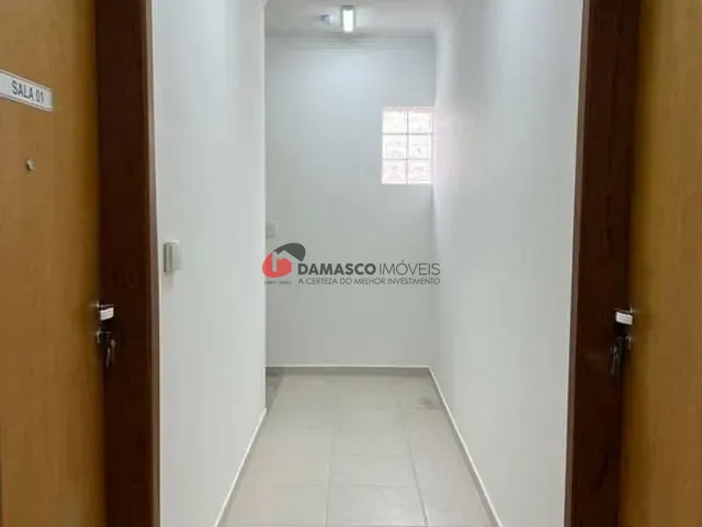 Ponto com 40m², para alugar, no bairro Jardim em Santo André