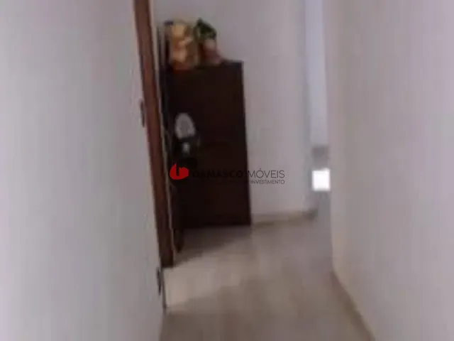 Ponto com 25m², para alugar, no bairro Vila Scarpelli em Santo André