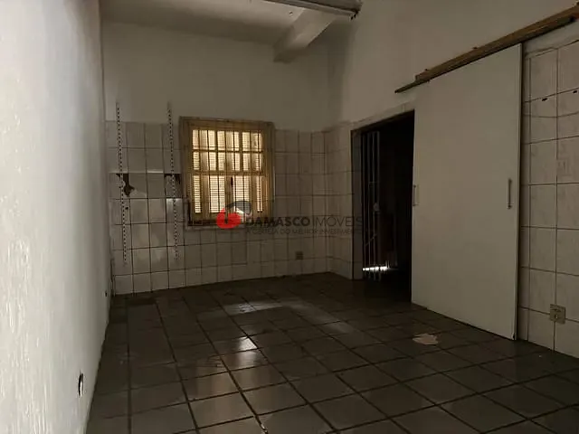 Ponto com 244m², à venda, no bairro Oswaldo Cruz em São Caetano do Sul