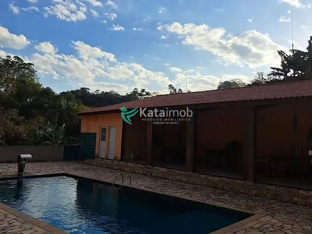 Rancho com 2000m² 3 quartos e 4 banheiros, à venda, no bairro Água Azul em Guarulhos