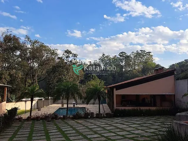 Rancho com 2000m² 3 quartos e 4 banheiros, à venda, no bairro Água Azul em Guarulhos