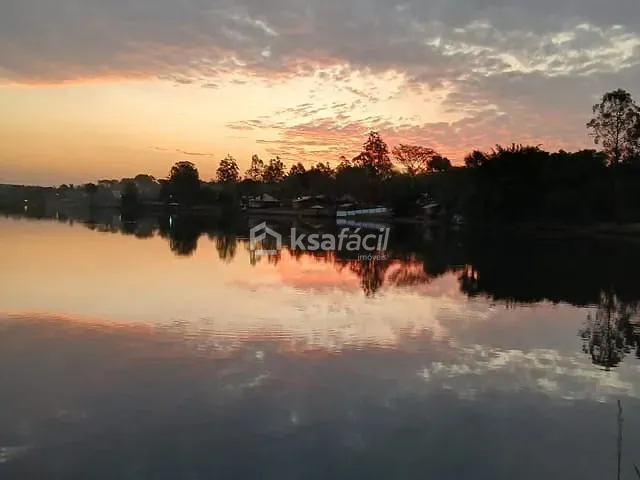 Rancho com 900m² 5 quartos e 2 banheiros, à venda, no bairro Parque Atlântico em Campo Grande