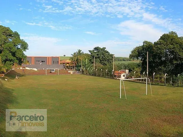 Rancho com 11600m² 4 quartos e 4 banheiros, à venda, no bairro Vila dos Pescadores em Salto Grande