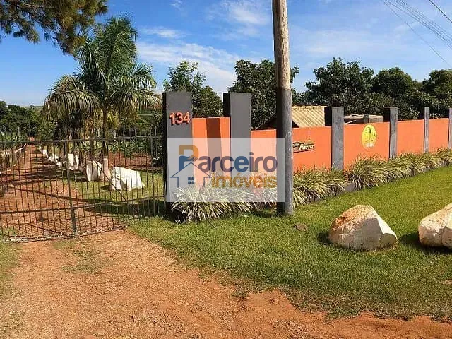 Rancho com 11600m² 4 quartos e 4 banheiros, à venda, no bairro Vila dos Pescadores em Salto Grande