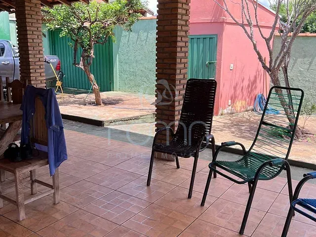 Rancho com 1630m² 3 quartos e 4 banheiros, à venda, no bairro Fronteira em Santa Vitória