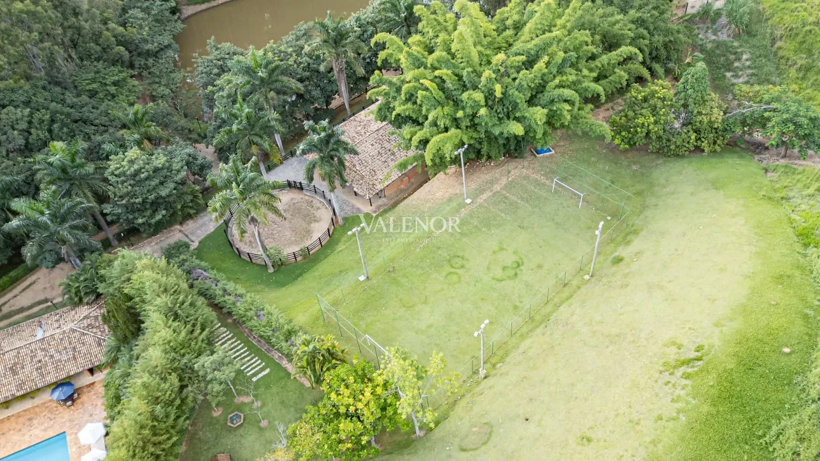 Apartamento, 5 quartos, 184560 m² - Foto 54