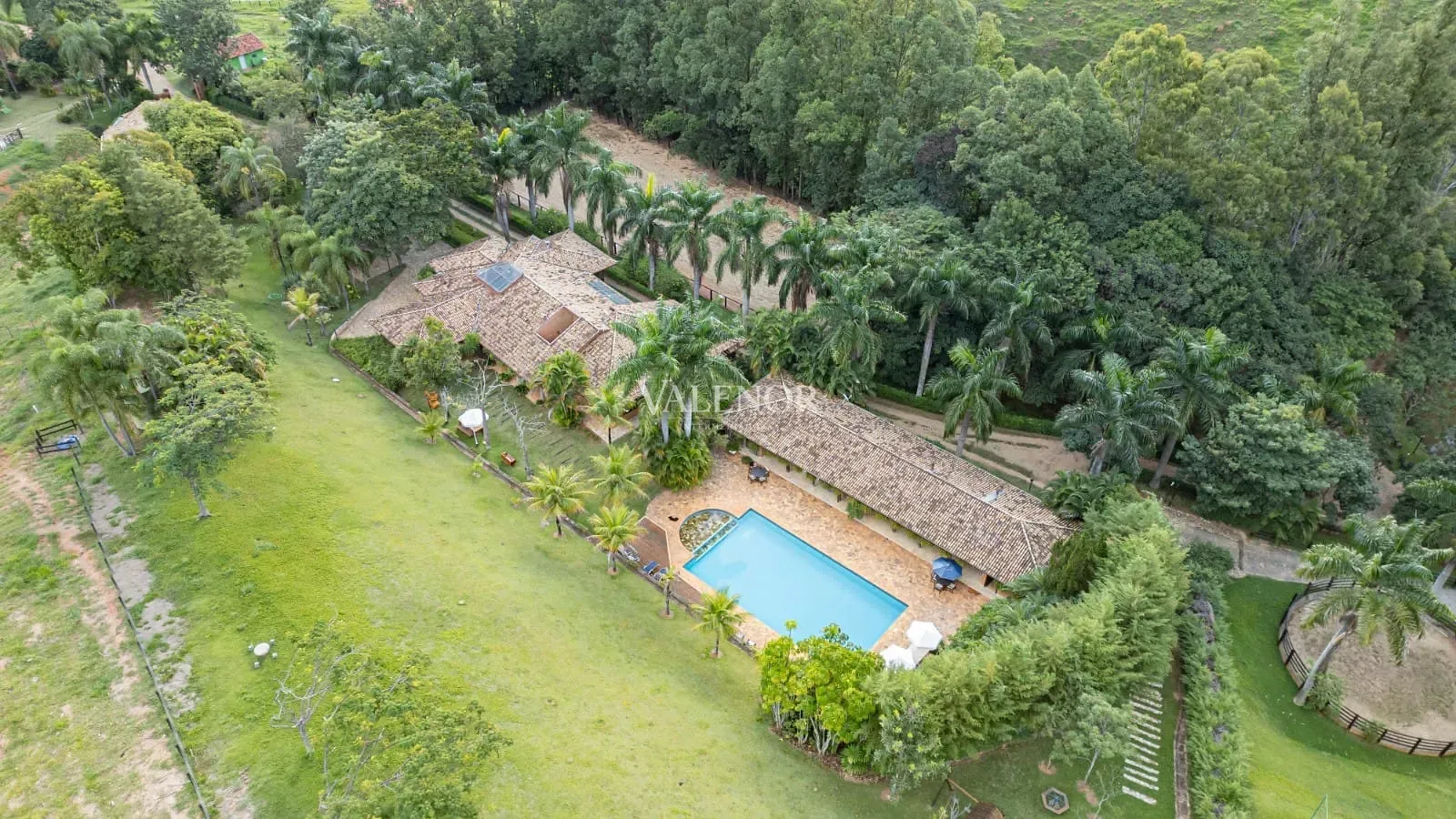 Apartamento, 5 quartos, 184560 m² - Foto 27