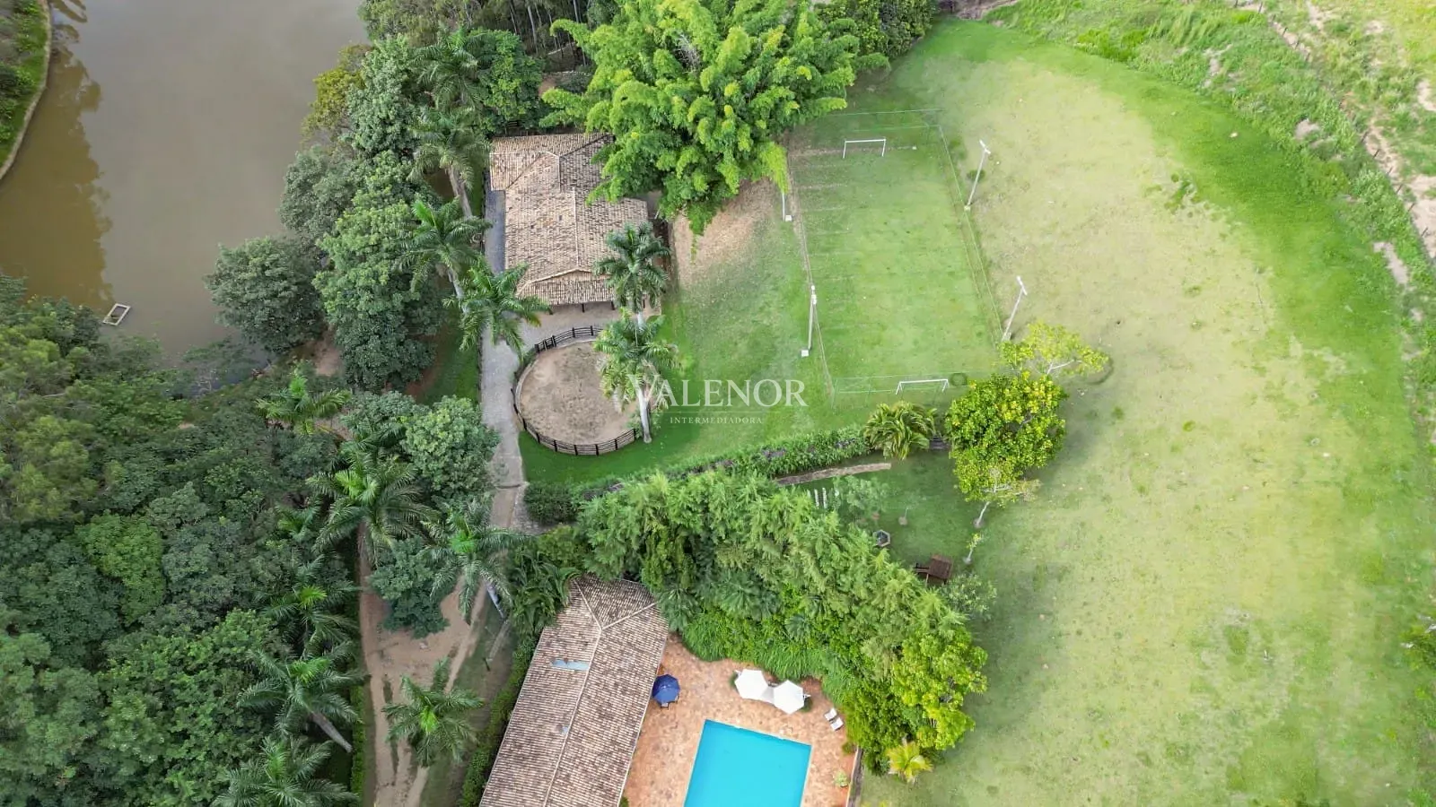 Apartamento, 5 quartos, 184560 m² - Foto 34