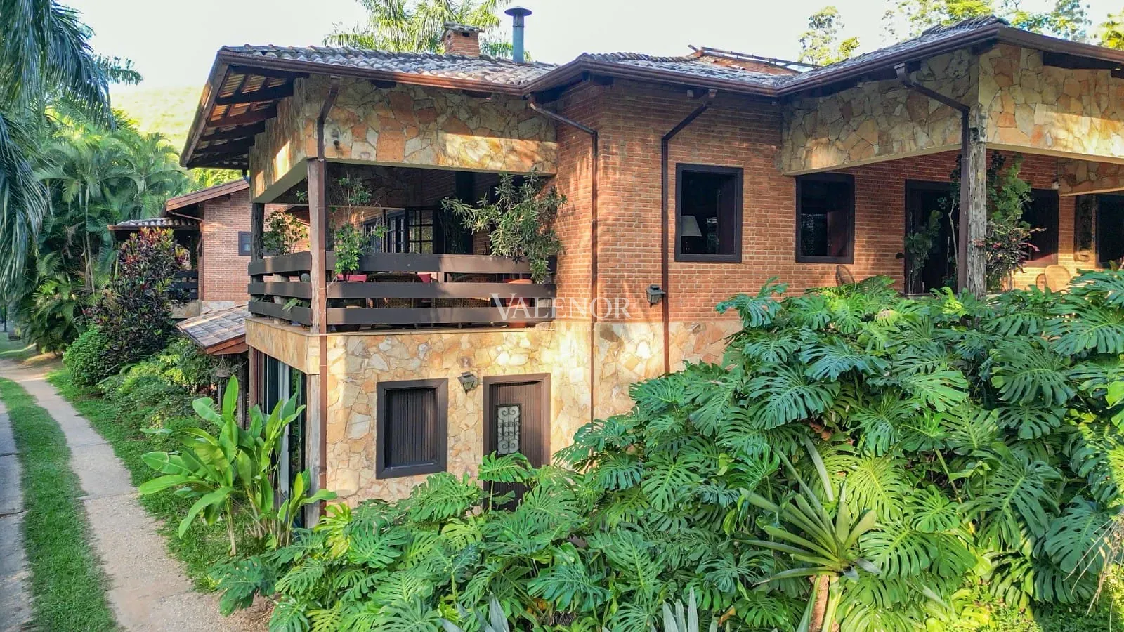 Apartamento, 5 quartos, 184560 m² - Foto 2