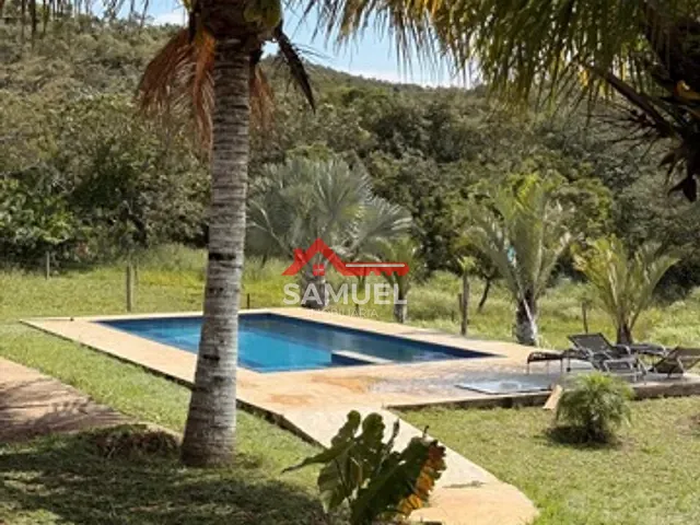 Rancho com 48000m² 6 quartos e 6 banheiros, à venda, no bairro próximo ao Villa Velutti em Brasília
