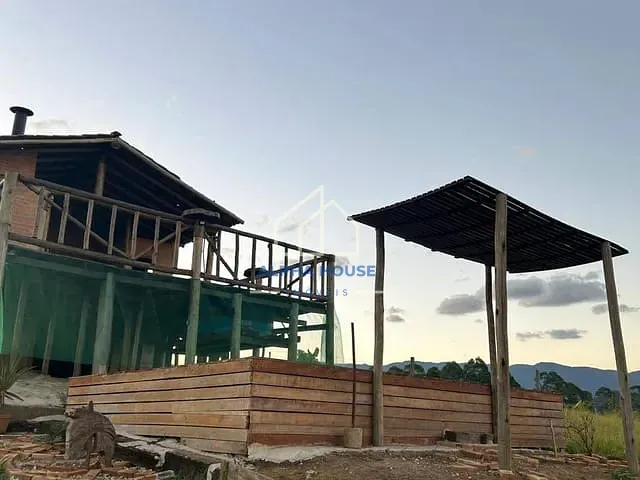 Rancho com 500m² 2 quartos e 2 banheiros, à venda, no bairro Loteamento Residencial São Vicente de Paulo em Tremembé