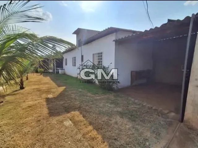 Rancho com 2000m² 2 quartos e 1 banheiro, à venda, no bairro Zona Rural  em Cravinhos