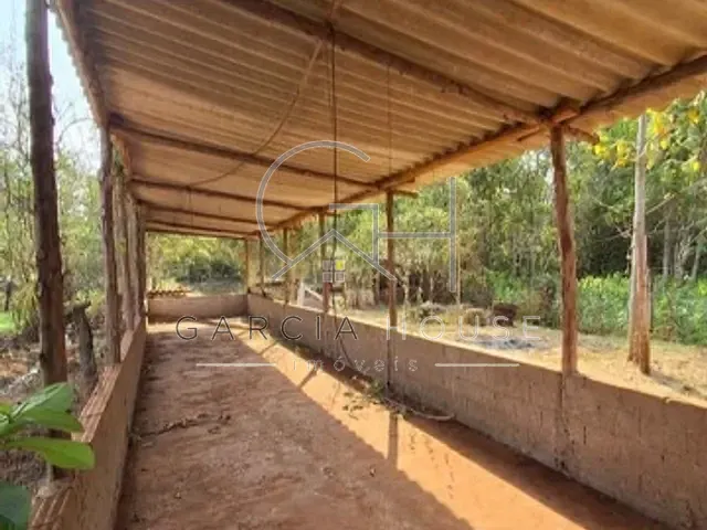 Rancho com 2000m² 2 quartos e 1 banheiro, à venda, no bairro Zona Rural  em Cravinhos