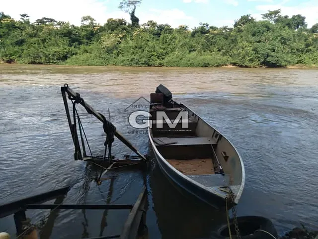 Rancho com 3700m² 3 quartos e 4 banheiros, à venda, no bairro Faz. São Paulo em Serra Azul