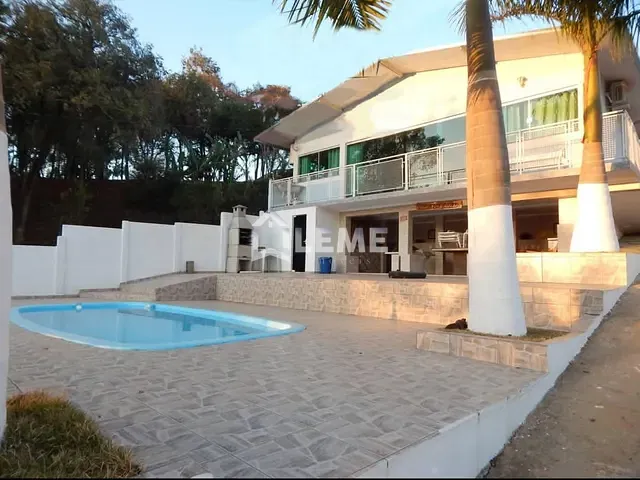 Rancho com 2478m² 3 quartos e 3 banheiros, à venda, no bairro Represa Graminha em Caconde em Caconde