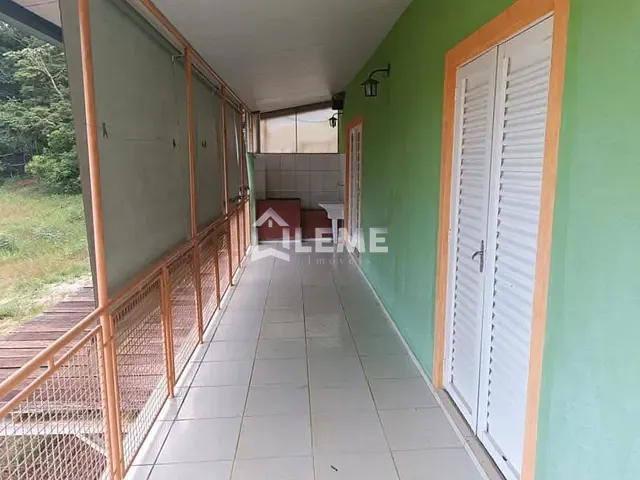 Rancho com 2478m² 3 quartos e 3 banheiros, à venda, no bairro Represa Graminha em Caconde em Caconde