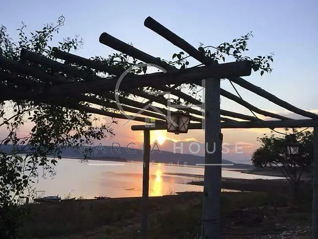 Rancho com 419m² 4 quartos e 5 banheiros, à venda, no bairro NÁUTICO BRISAS DO LAGO em Capitólio