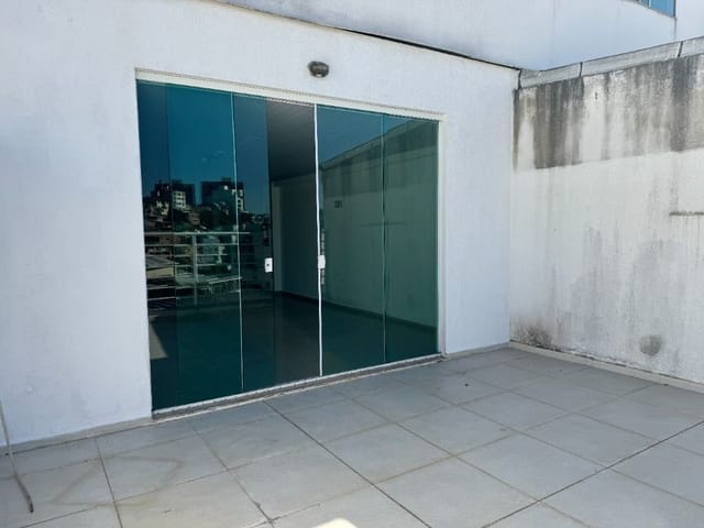 Sala para alugar, no bairro Paineiras em Juiz de Fora