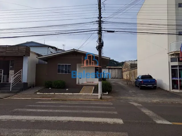 Sala com 486m², à venda, no bairro Centro em Fraiburgo
