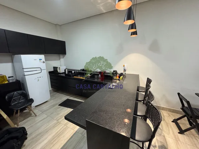 Sala para alugar, no bairro Centro em Corumbá