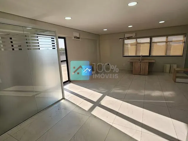 Sala com 163m², à venda, no bairro JD. Apollo I em São José Dos Campos