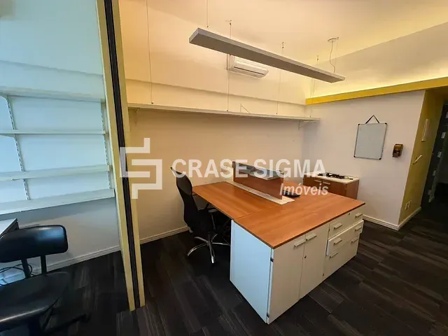 Sala à venda, no bairro Copacabana em Rio de Janeiro