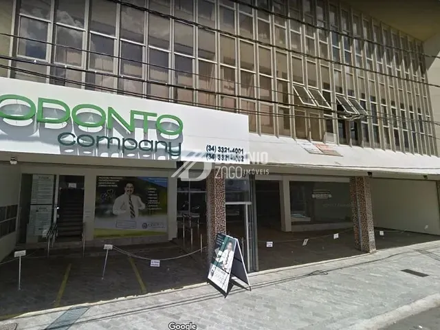 Sala para alugar, no bairro São Benedito em Uberaba