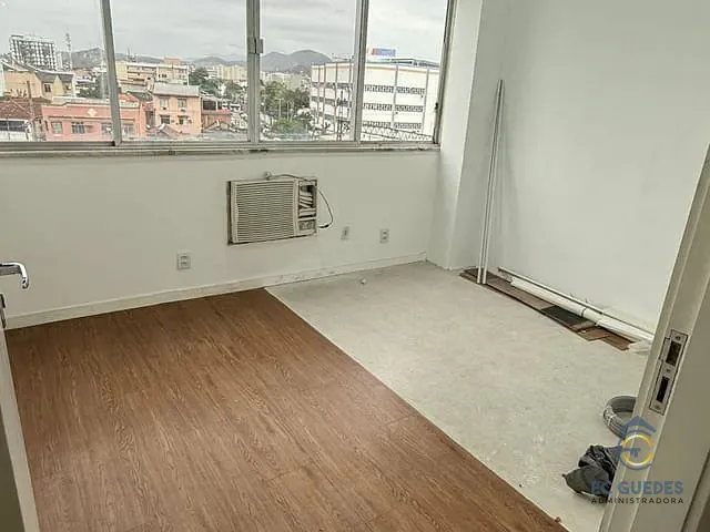 Sala com 67m², à venda ou para alugar, no bairro Madureira em Rio de Janeiro