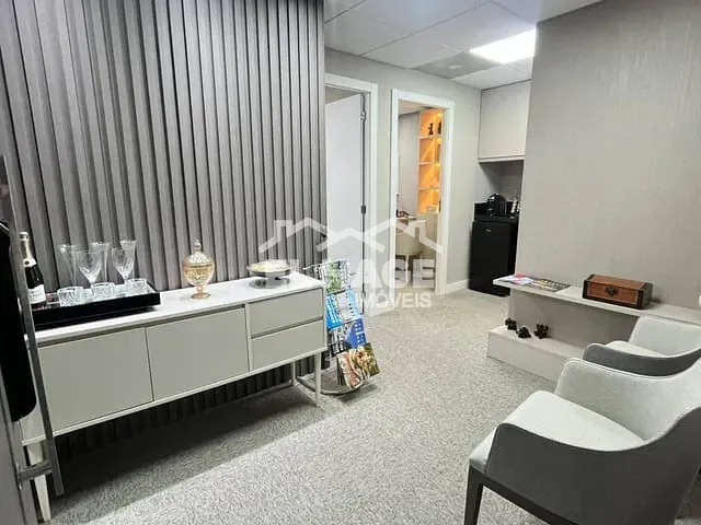 Sala com 33m², à venda, no bairro Paiaguás em Cuiabá