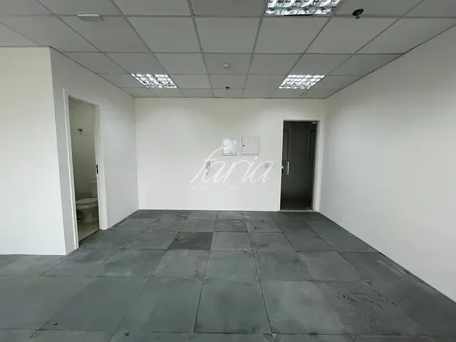 Sala com 48m², para alugar, no bairro Água Branca em São Paulo