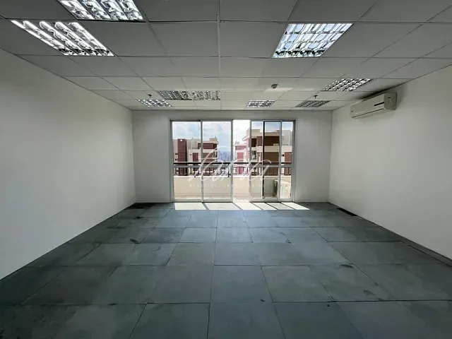 Sala com 48m², para alugar, no bairro Água Branca em São Paulo