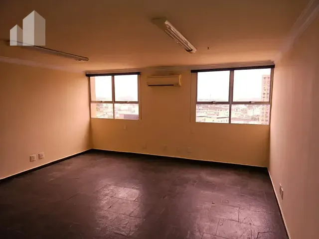 Sala com 34m², à venda, no bairro Penha em Rio de Janeiro