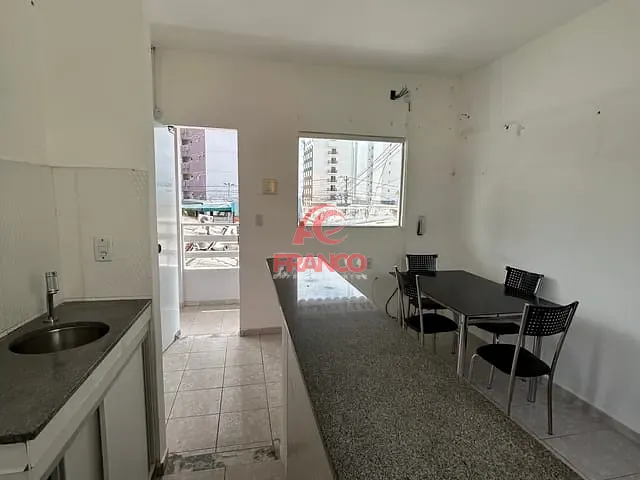 Sala com 15m², para alugar, no bairro Ponta Negra em Avenida Praia de Ponta Negra
